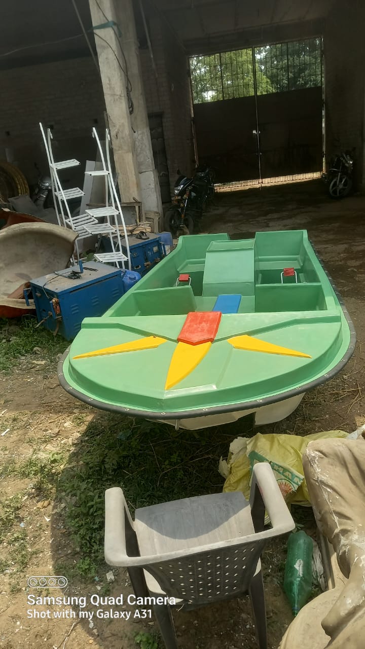 6SEATER FRP PEDAL BOAT