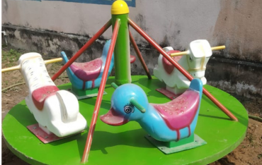 SITTING MERRY GO ROUND DOWN STYLE WITH FRP HORSE AND DUCK